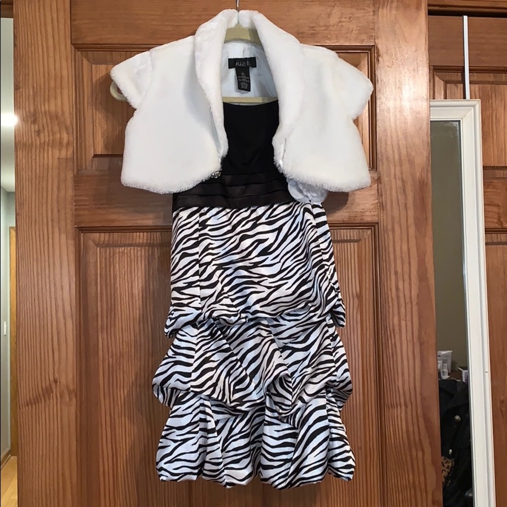 Little girls, size 14 Zebra print dress!